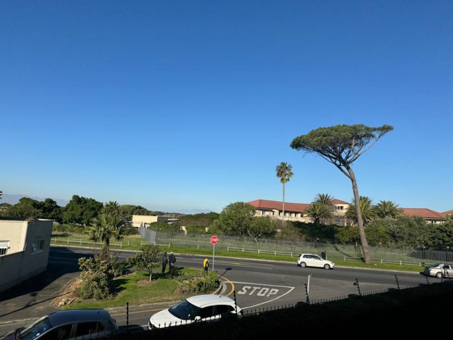 2 Bedroom Property for Sale in Kenilworth Western Cape